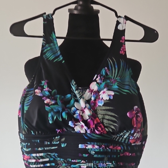 Aqua Green Floral One Piece Swimsuit - Black and Pink - Picture 3 of 14